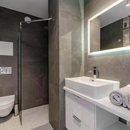 Centrum Wigury Parking Dostep Na Kod Apartment *